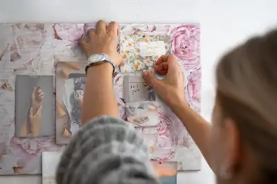 Decorative floral cork memo board