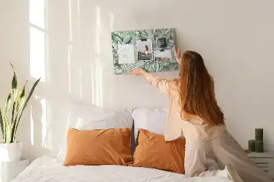 Cork memo board with plant leaves design