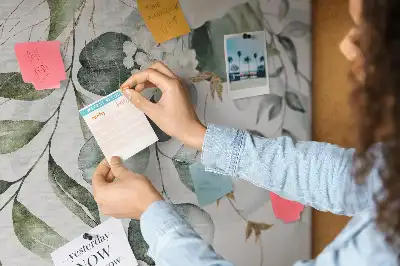 Natural cork memo board
