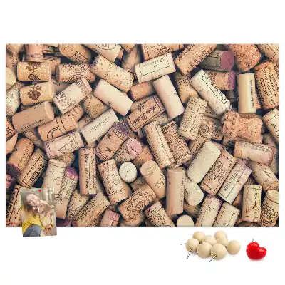 Cork memo board with wine cork design