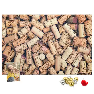 Cork memo board with wine cork design
