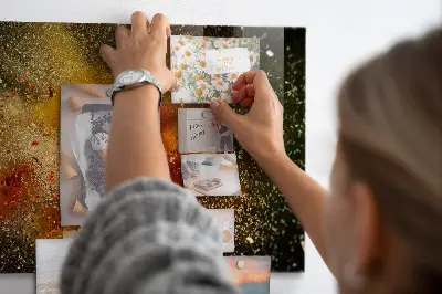 Magnetic wall board with abstract spice design