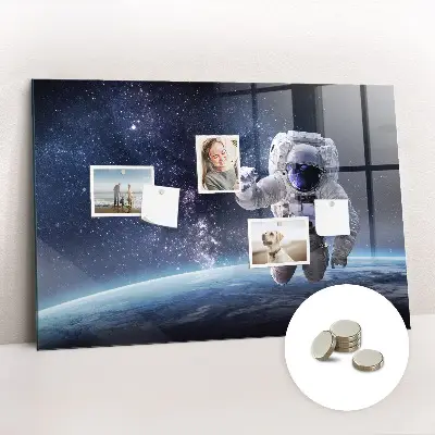 Magnetic wall board Astronaut