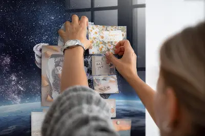 Astronaut magnetic wall board