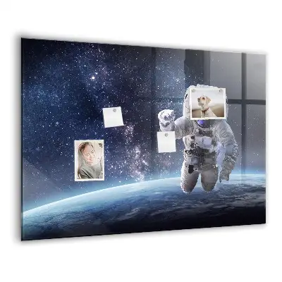 Astronaut magnetic wall board