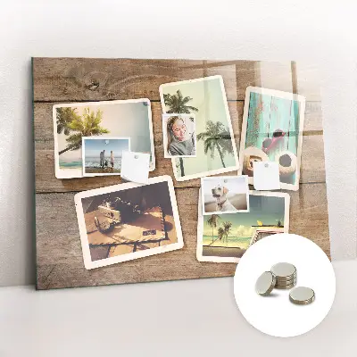 Magnet board Polaroid photos