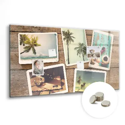 Magnet board Polaroid photos