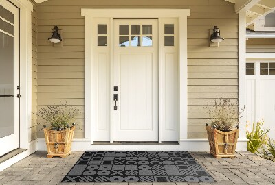 Carpet front door Quadrangles