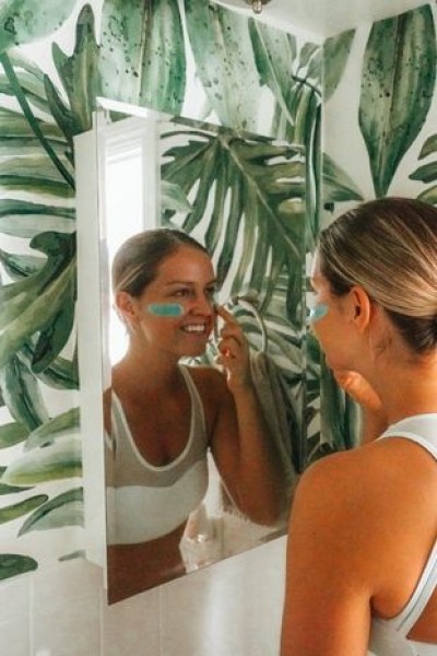 Is wallpaper in the bathroom a good idea?