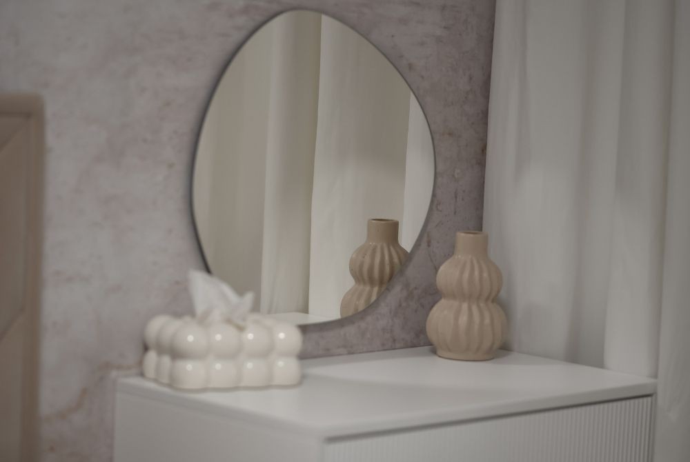 dressing table mirror